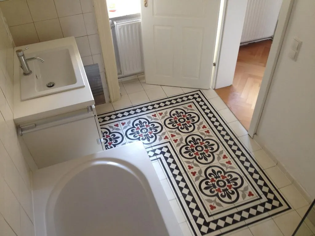 Big Vintage Style Flat Near Schonbrunn Apartment Vienna Austria