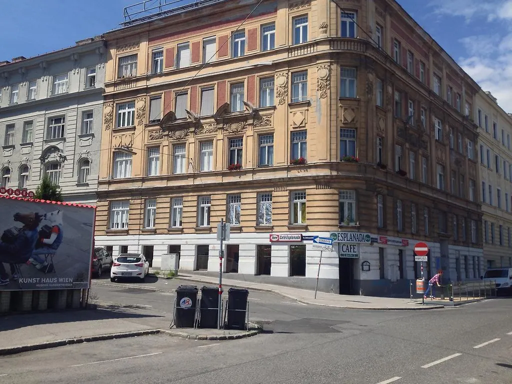 Big Vintage Style Flat Near Schonbrunn Apartment Vienna