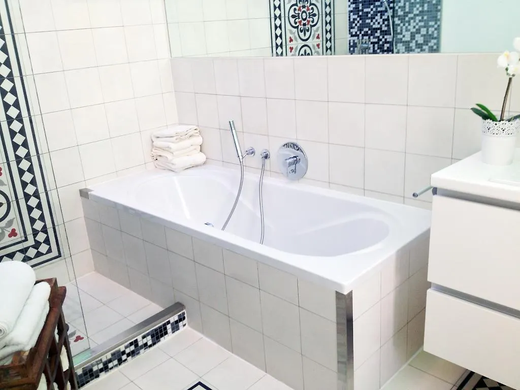 Big Vintage Style Flat Near Schonbrunn Apartment Vienna Austria