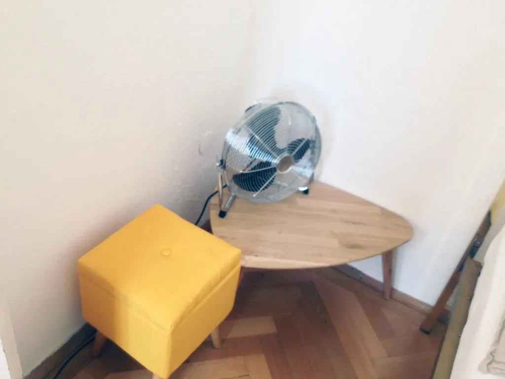 Big Vintage Style Flat Near Schonbrunn Apartment Vienna